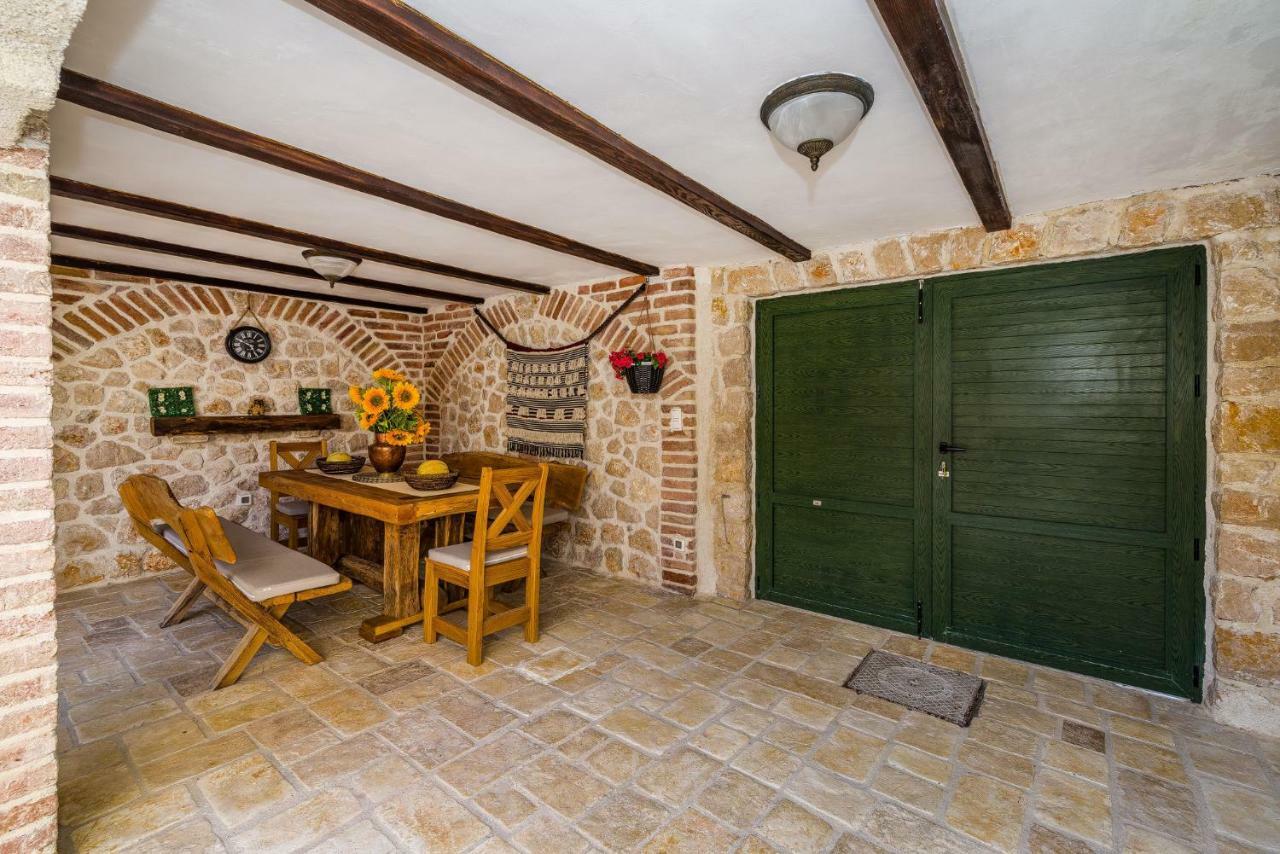 Villa Stone House Ražanac Exterior foto